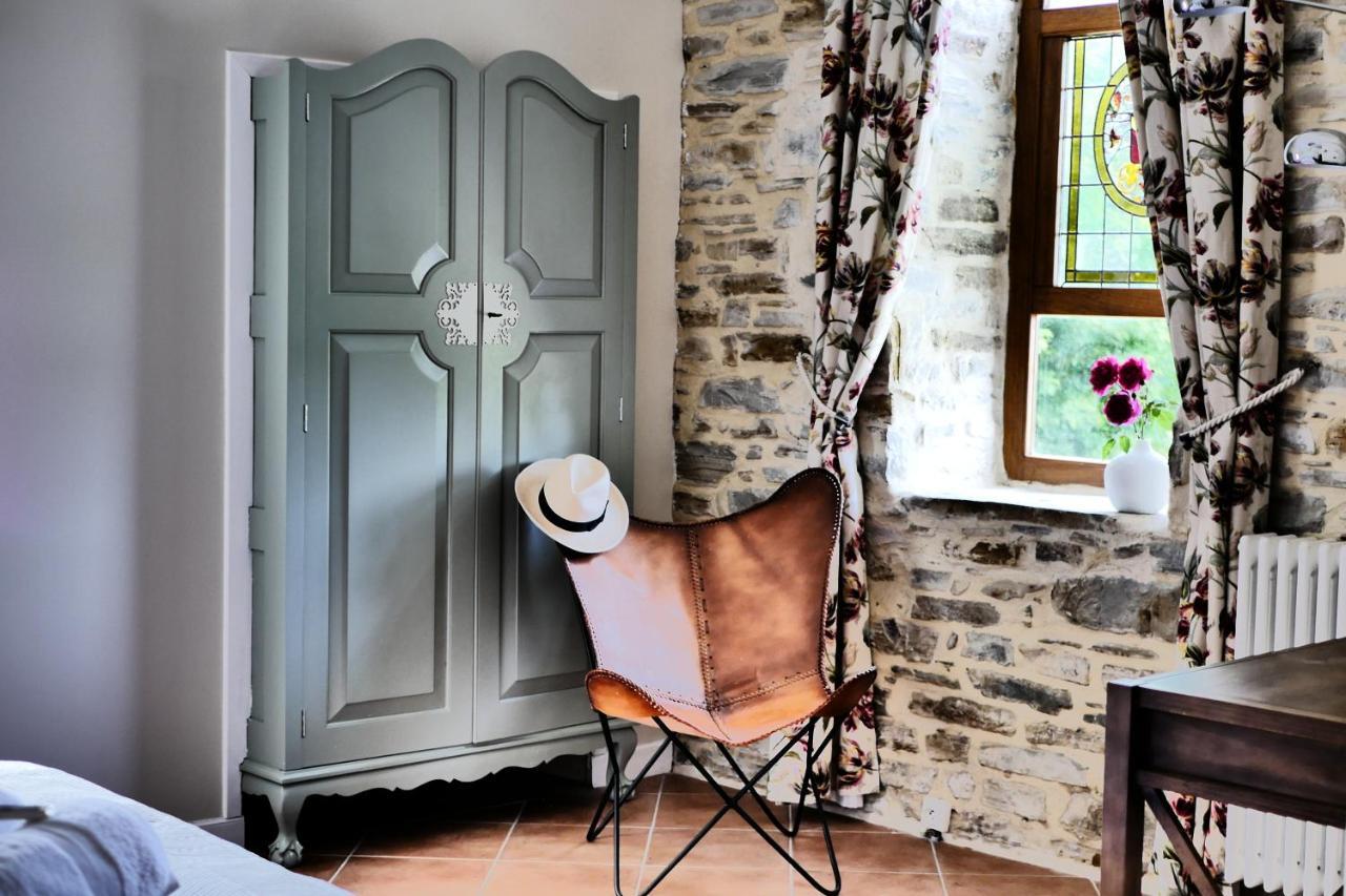 Chambres D'Hotes Secret Pyrenees Lasseube Exterior photo
