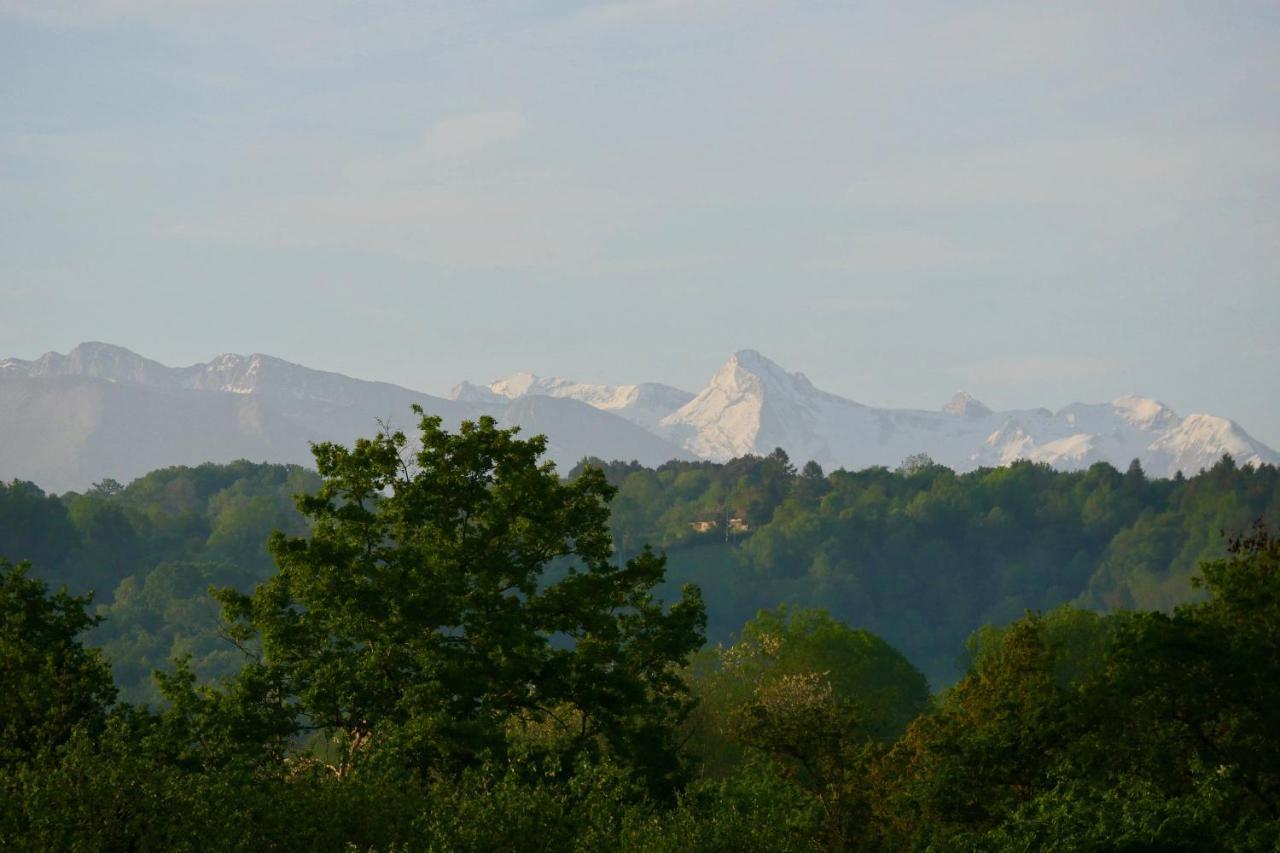 Chambres D'Hotes Secret Pyrenees Lasseube Exterior photo